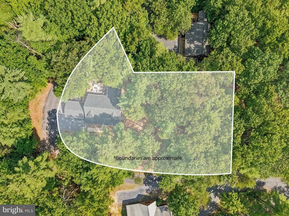 122 FORREST STREET Basye, VA 22810