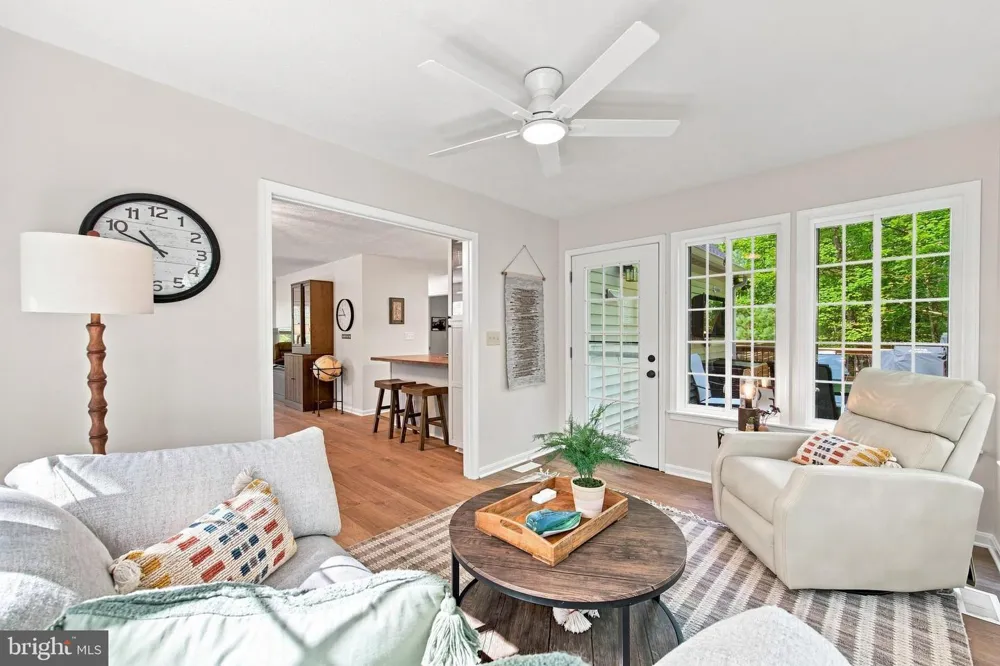 122 FORREST STREET Basye, VA 22810