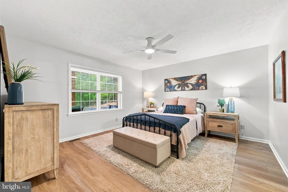 122 FORREST STREET Basye, VA 22810