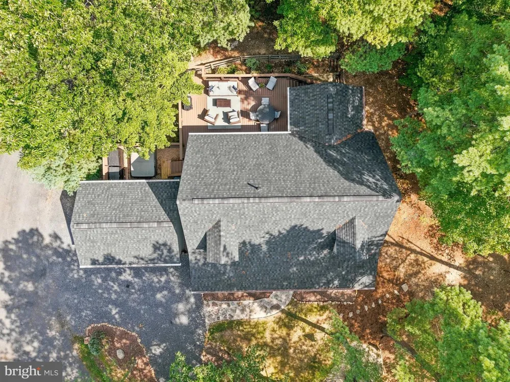 122 FORREST STREET Basye, VA 22810