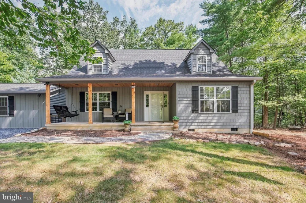 122 FORREST STREET Basye, VA 22810
