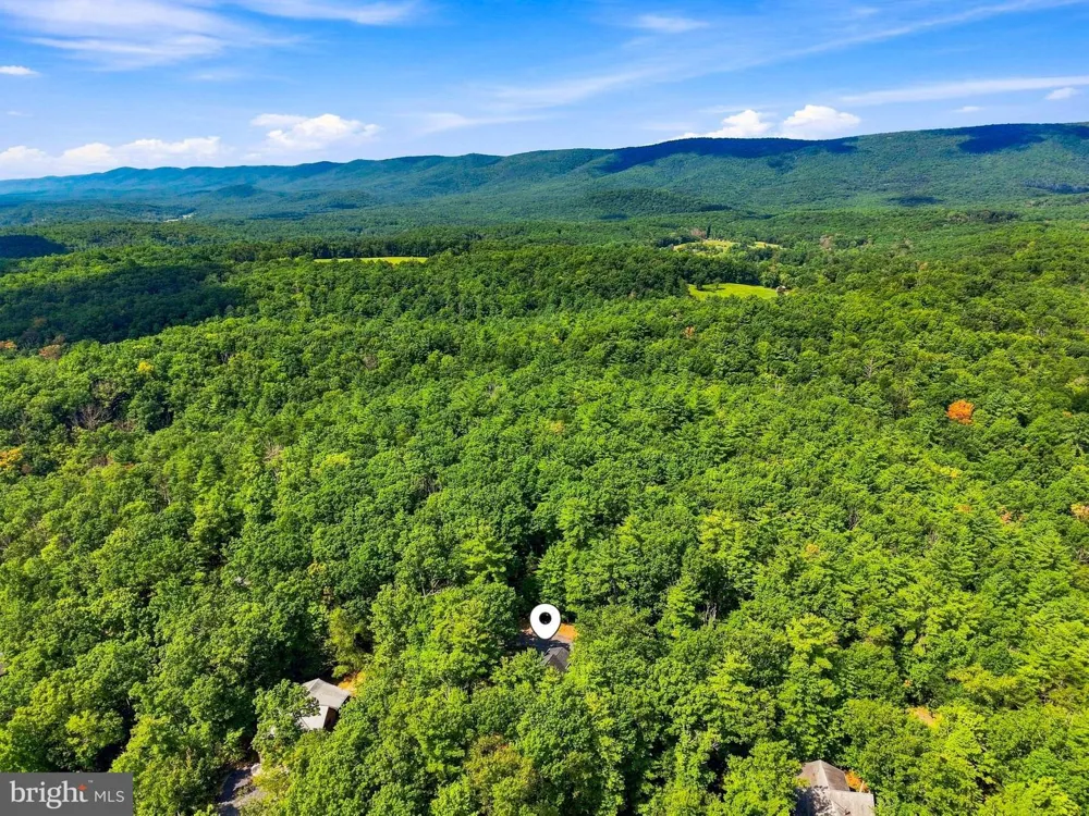 122 FORREST STREET Basye, VA 22810