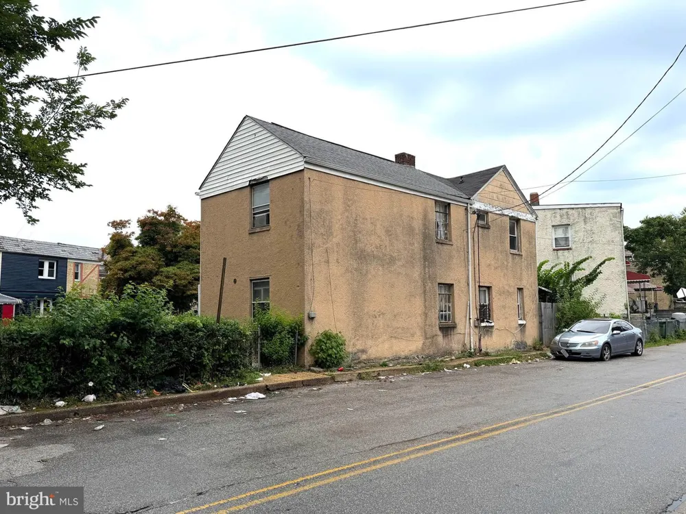 4909 PEMBRIDGE AVENUE Baltimore, MD 21215
