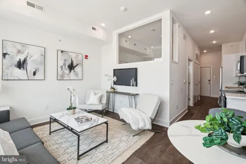 813 BROAD STREET #UNIT 203