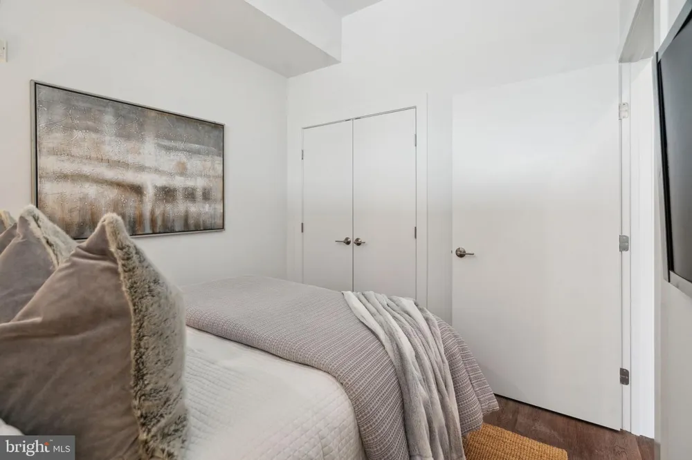 813 BROAD STREET #UNIT 203 Philadelphia, PA 19123
