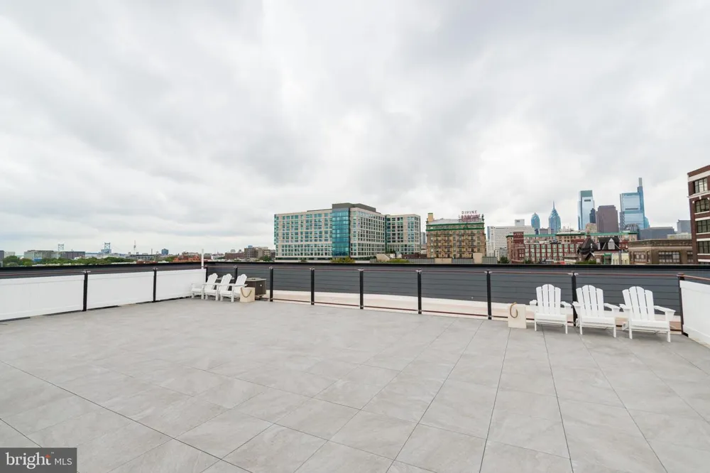 813 BROAD STREET #UNIT 203 Philadelphia, PA 19123