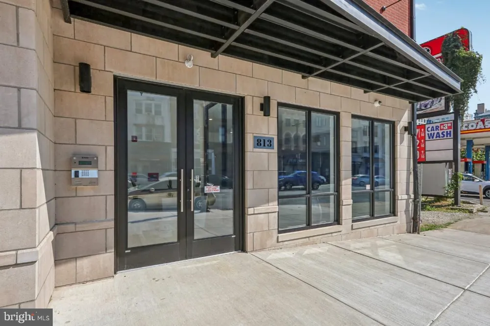 813 BROAD STREET #UNIT 203 Philadelphia, PA 19123