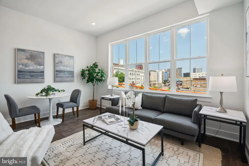 813 BROAD STREET #UNIT 203 Philadelphia, PA 19123