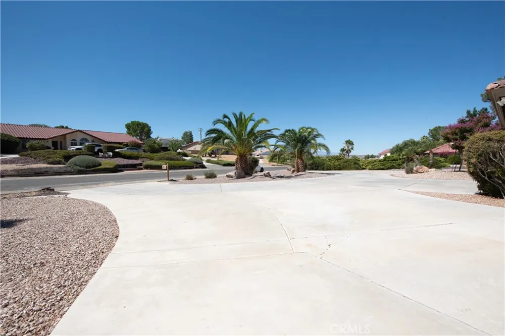 19934 Itasca Apple Valley, CA 92308