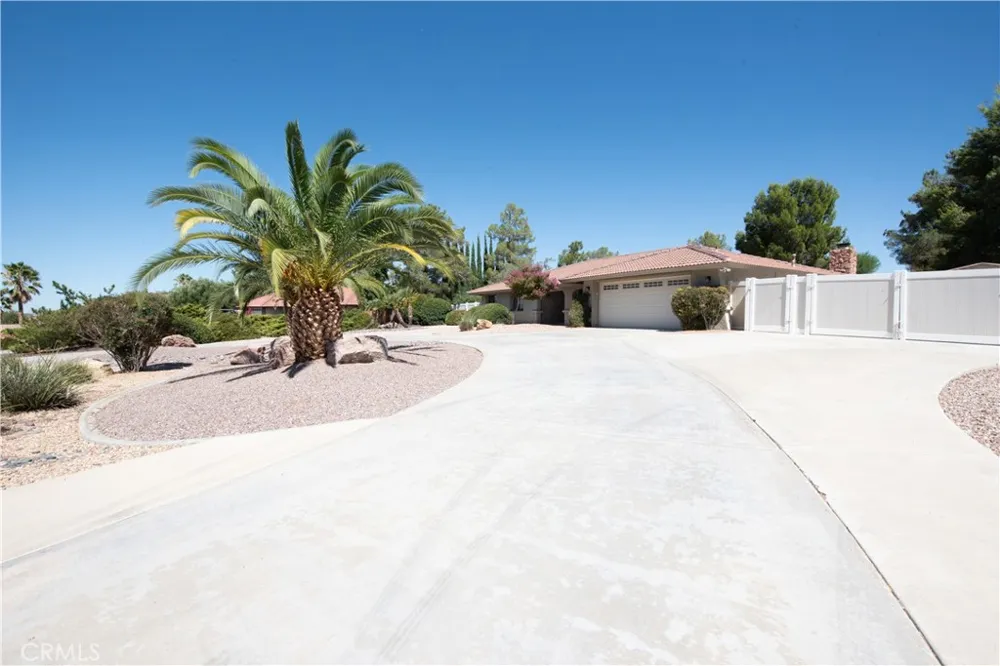 19934 Itasca Apple Valley, CA 92308