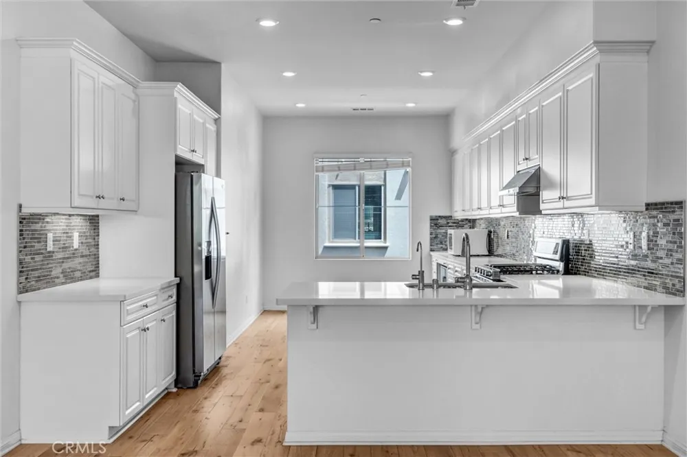 125 Neptune Irvine, CA 92618