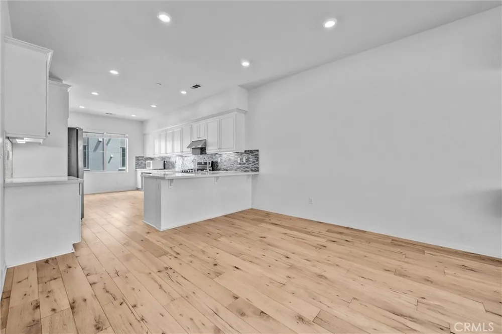 125 Neptune Irvine, CA 92618