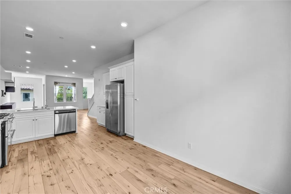 125 Neptune Irvine, CA 92618