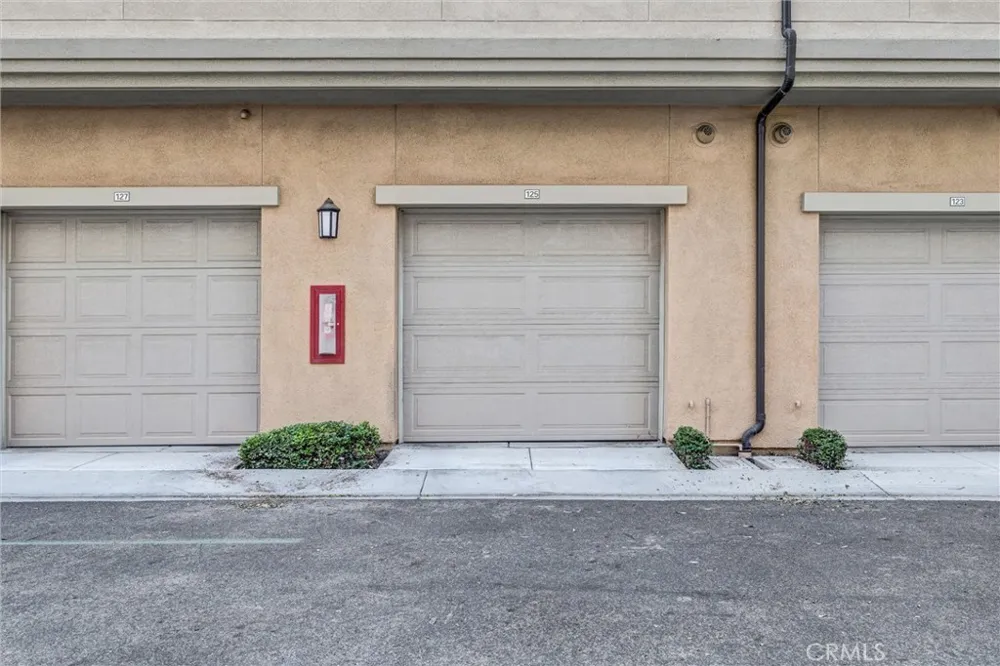 125 Neptune Irvine, CA 92618