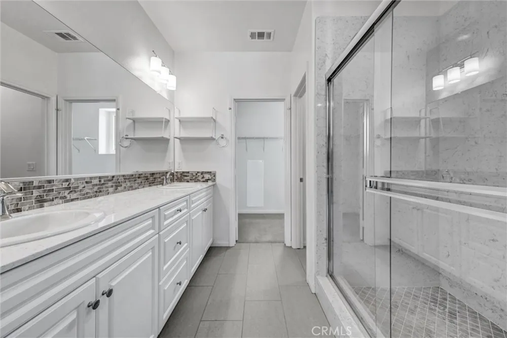 125 Neptune Irvine, CA 92618