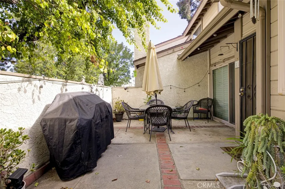 8330 Penfield Winnetka, CA 91306