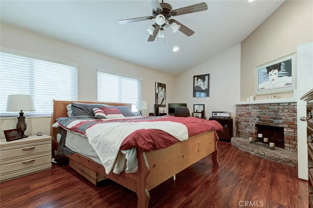 8330 Penfield Winnetka, CA 91306