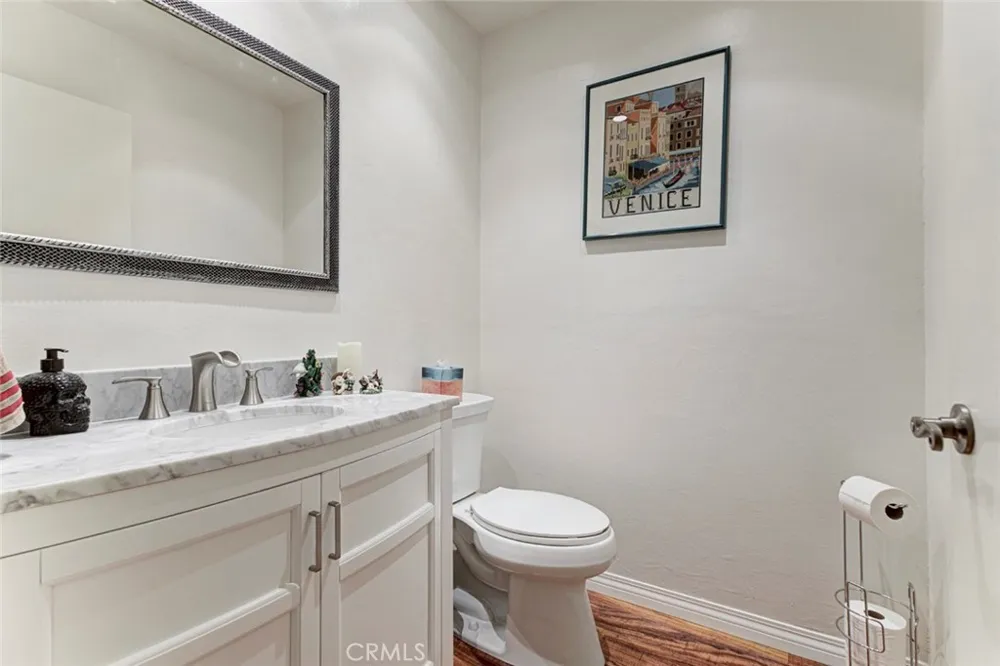 8330 Penfield Winnetka, CA 91306