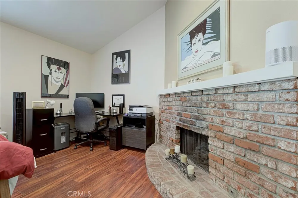 8330 Penfield Winnetka, CA 91306