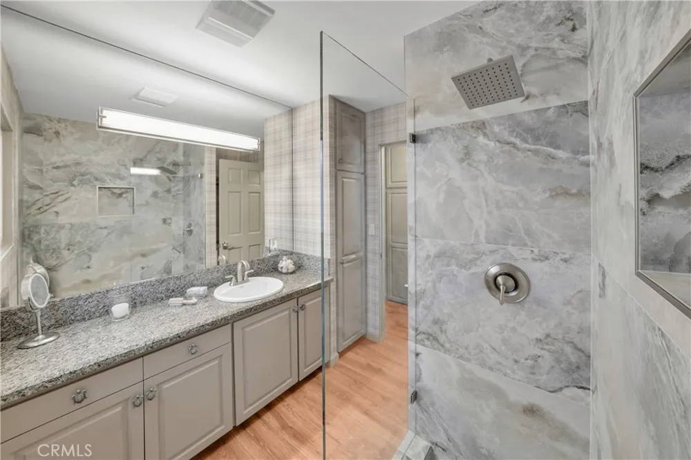 17075 5th Sunset Beach, CA 90742