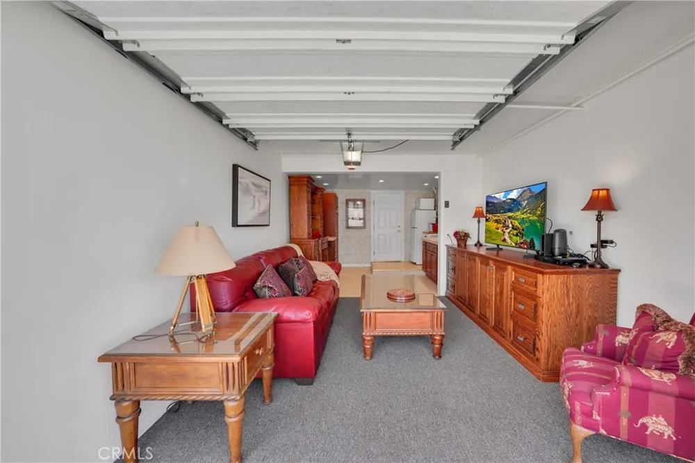17075 5th Sunset Beach, CA 90742