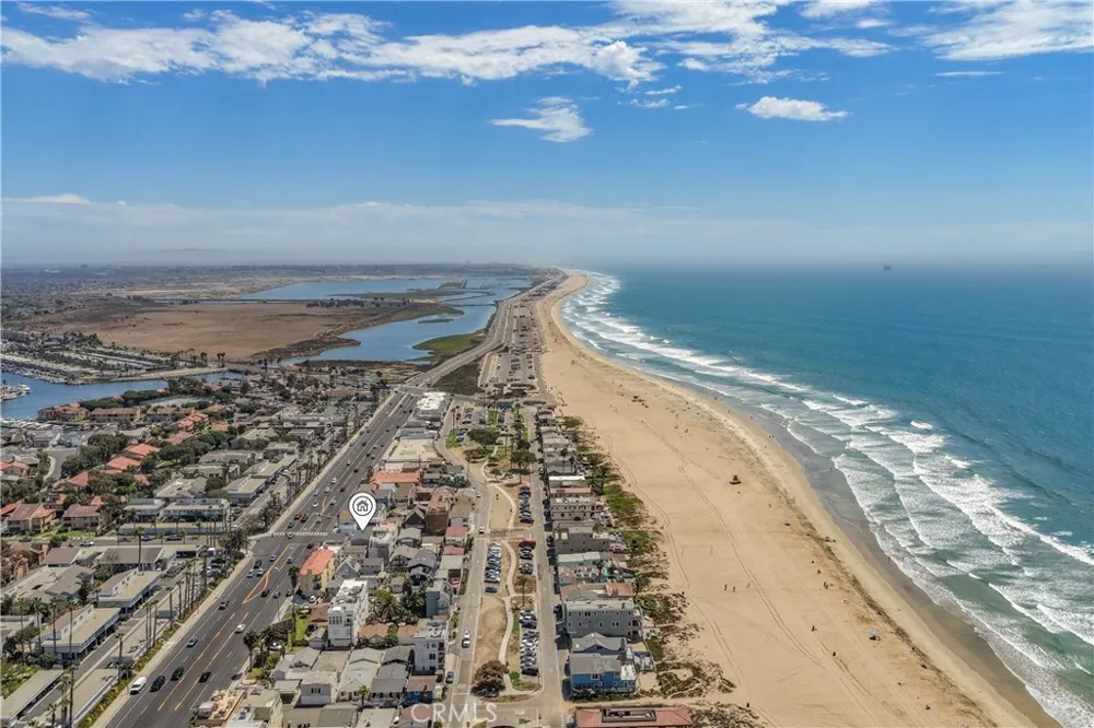 17075 5th Sunset Beach, CA 90742