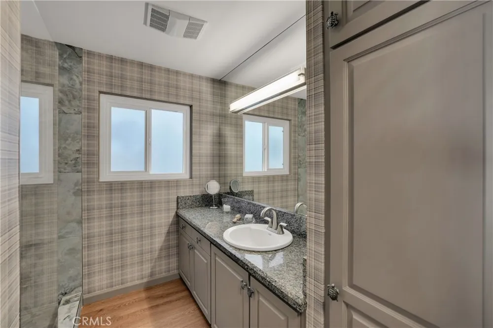 17075 5th Sunset Beach, CA 90742