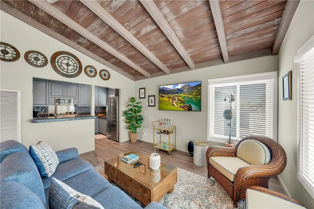 17075 5th Sunset Beach, CA 90742