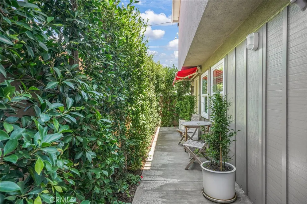 17075 5th Sunset Beach, CA 90742
