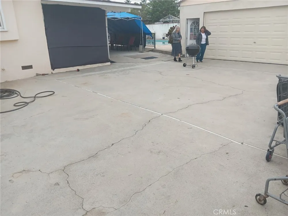 16240 Klamath La Puente, CA 91744