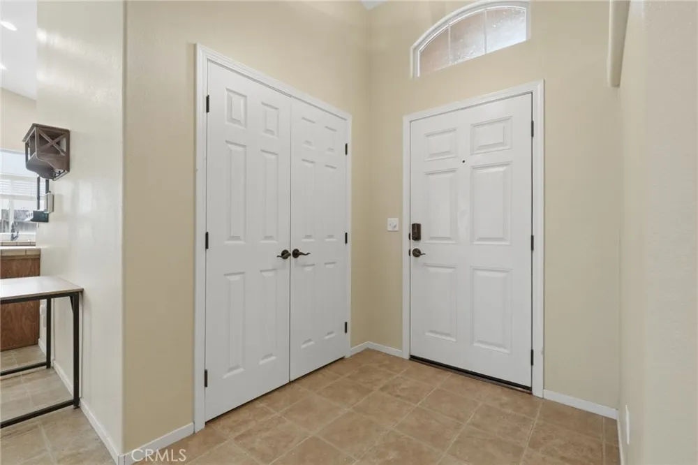 4225 W Ceres Court Visalia, CA 93291