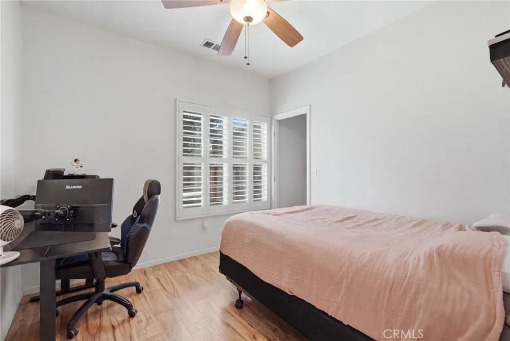 4225 W Ceres Court Visalia, CA 93291
