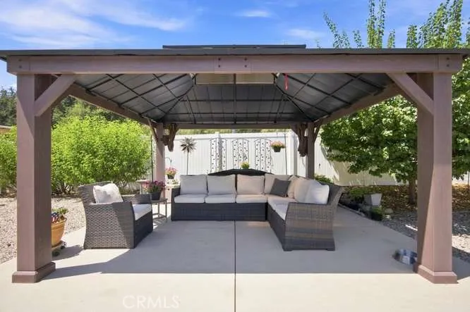 28042 Balkins Agoura Hills, CA 91301