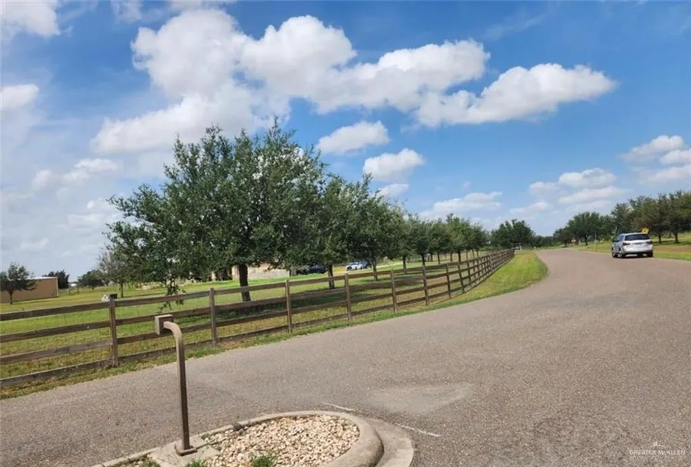 0 Meadow Knoll Street Edcouch, TX 78538