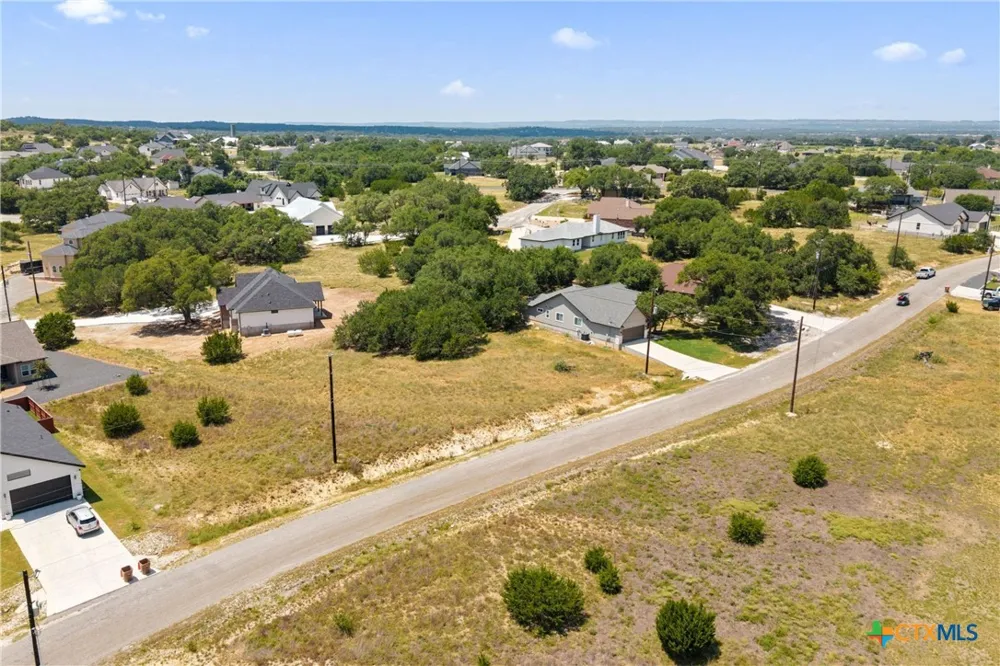 223 Peter Kleid Loop Blanco, TX 78606