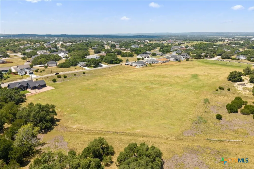 223 Peter Kleid Loop Blanco, TX 78606