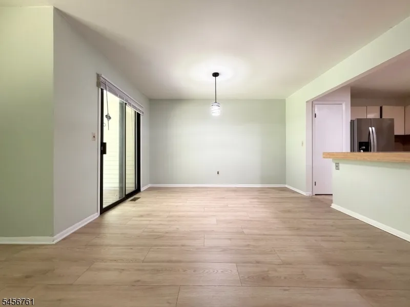 31 Lockley Ct Wayne, NJ 07470