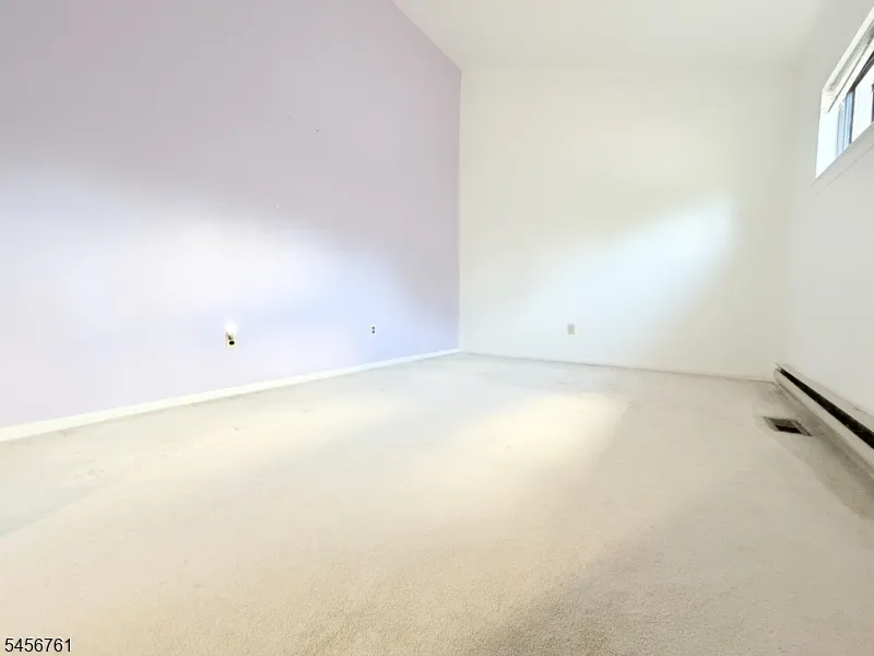 31 Lockley Ct Wayne, NJ 07470