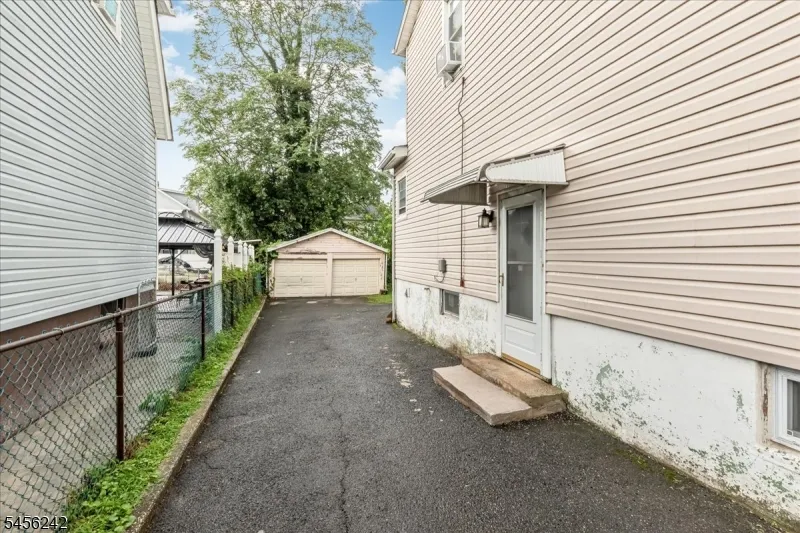 1445 Hiawatha Avenue Hillside, NJ 07205