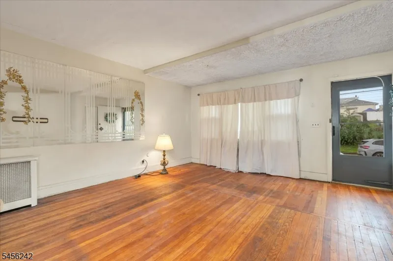 1445 Hiawatha Avenue Hillside, NJ 07205