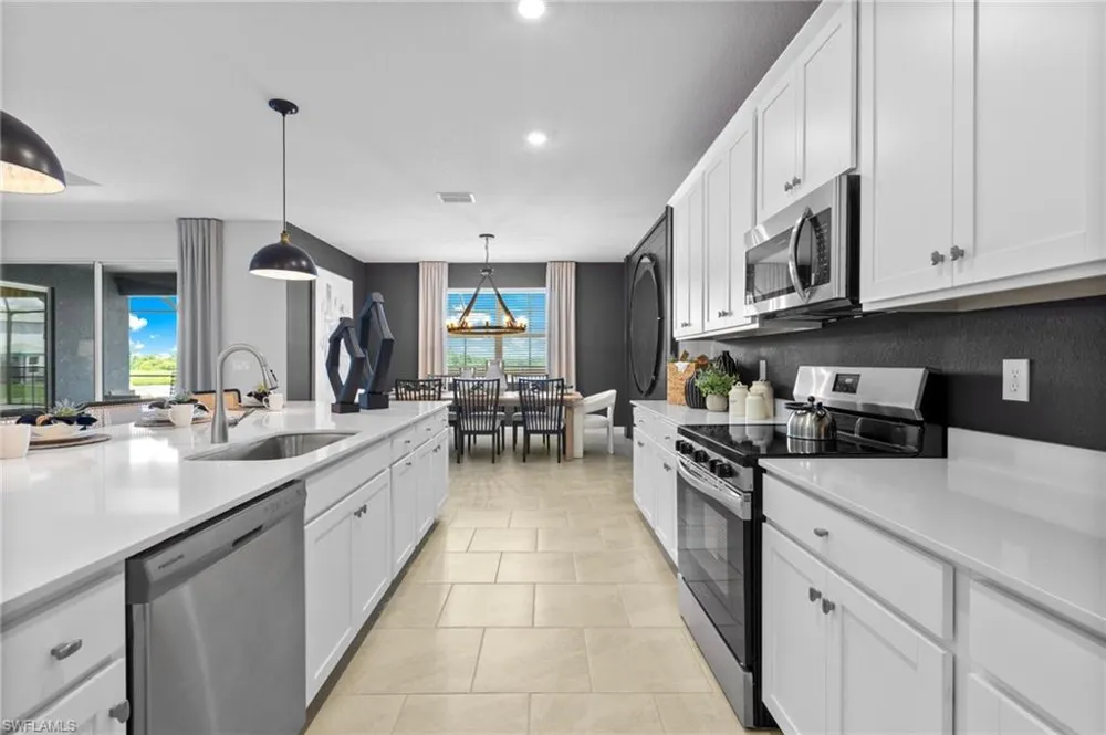 17747 Saddleback Loop North Fort Myers, FL 33917