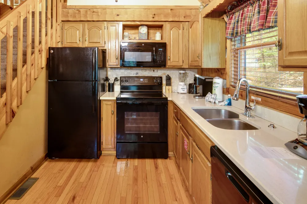 2345 Courtney Ln Sevierville, TN 37876