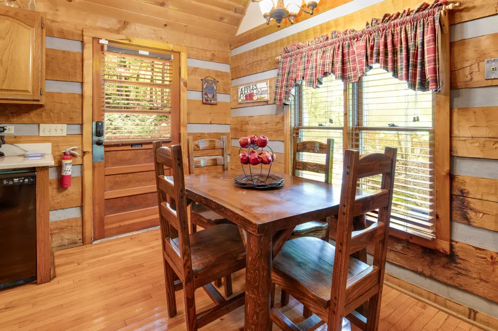 2345 Courtney Ln Sevierville, TN 37876