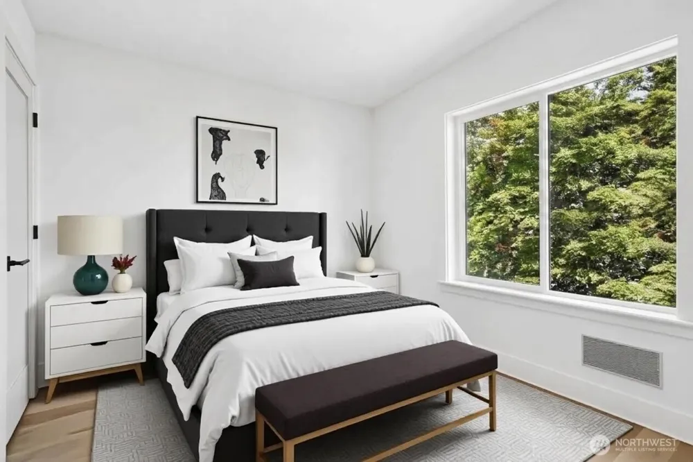 5042 35th Avenue NE Seattle, WA 98105
