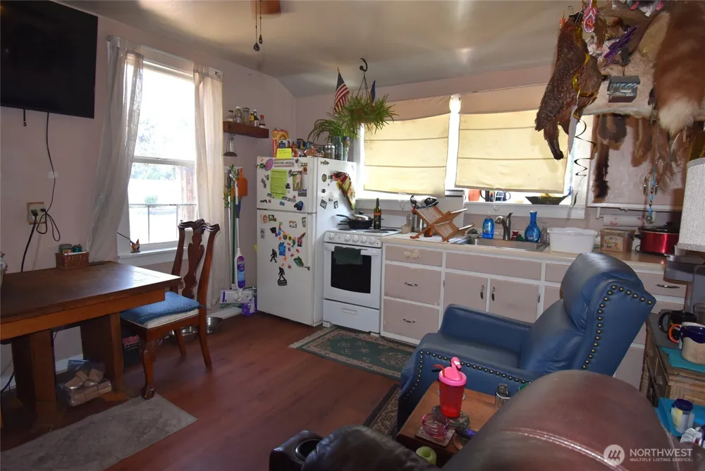 434 NE North Avenue Wilbur, WA 99158