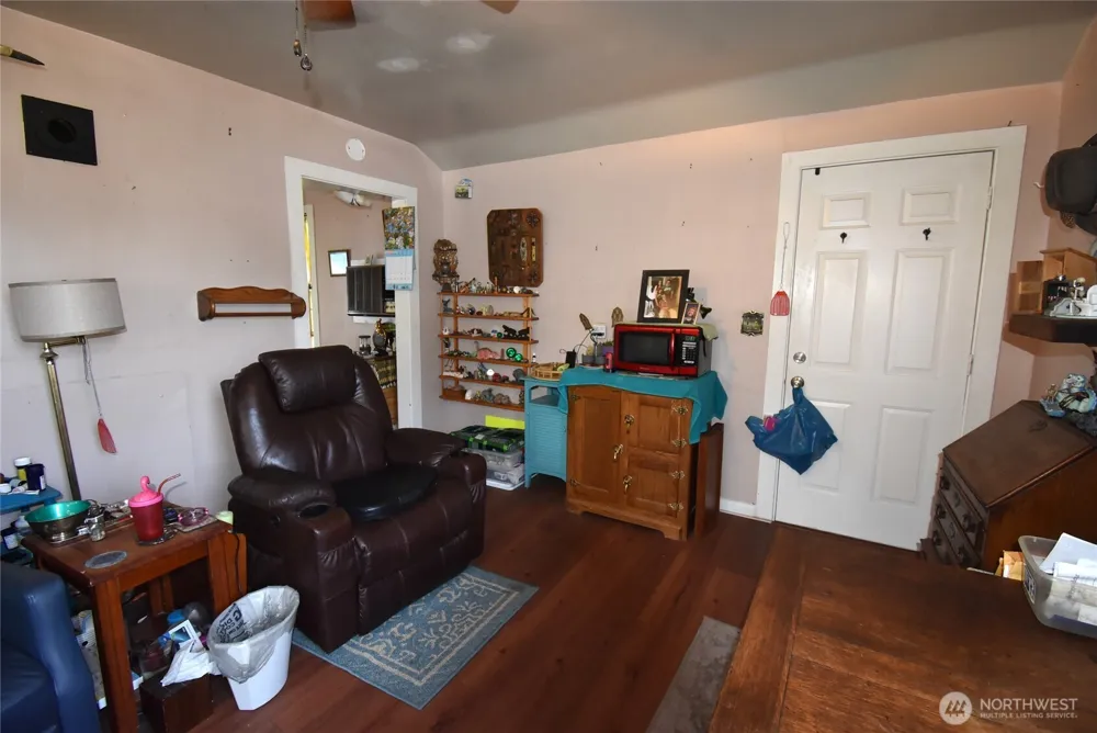 434 NE North Avenue Wilbur, WA 99158