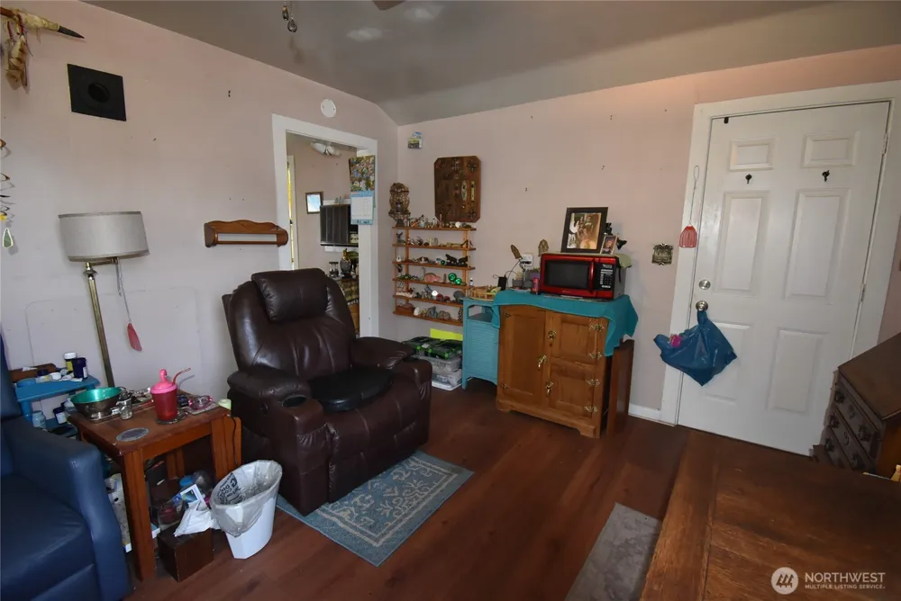 434 NE North Avenue Wilbur, WA 99158