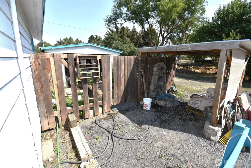 434 NE North Avenue Wilbur, WA 99158
