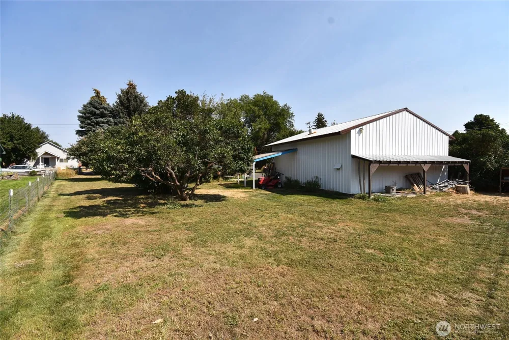434 NE North Avenue Wilbur, WA 99158