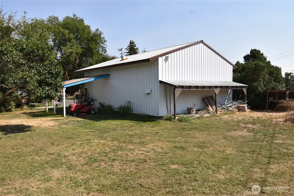 434 NE North Avenue Wilbur, WA 99158